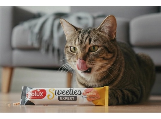 Zolux Sweeties Kremowy przysmak dla kota - tuńczyk i łosoś 14g - obrazek 3